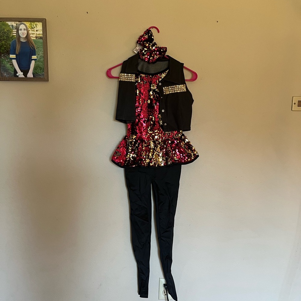Weissman dance costume MC 5 piece set